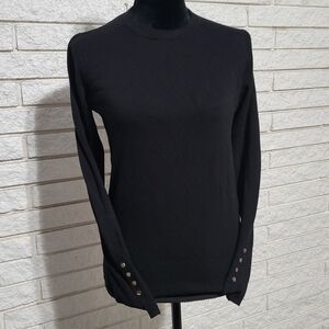 Zara Womens Black Crew Neck Pullover Lightweight  Gold Button On Sleeve Sweater